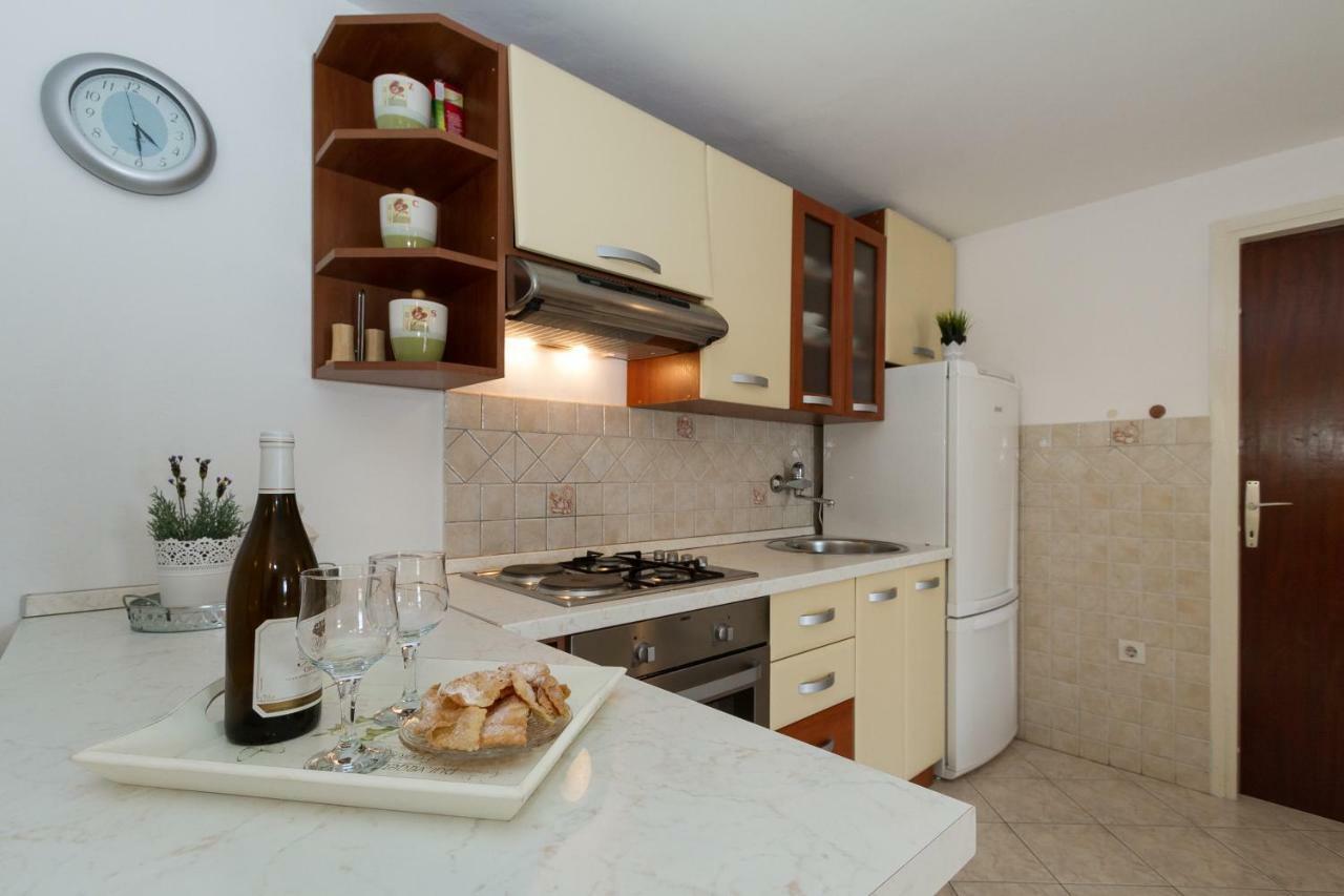 Beach Apartment M & B Poljana  Esterno foto