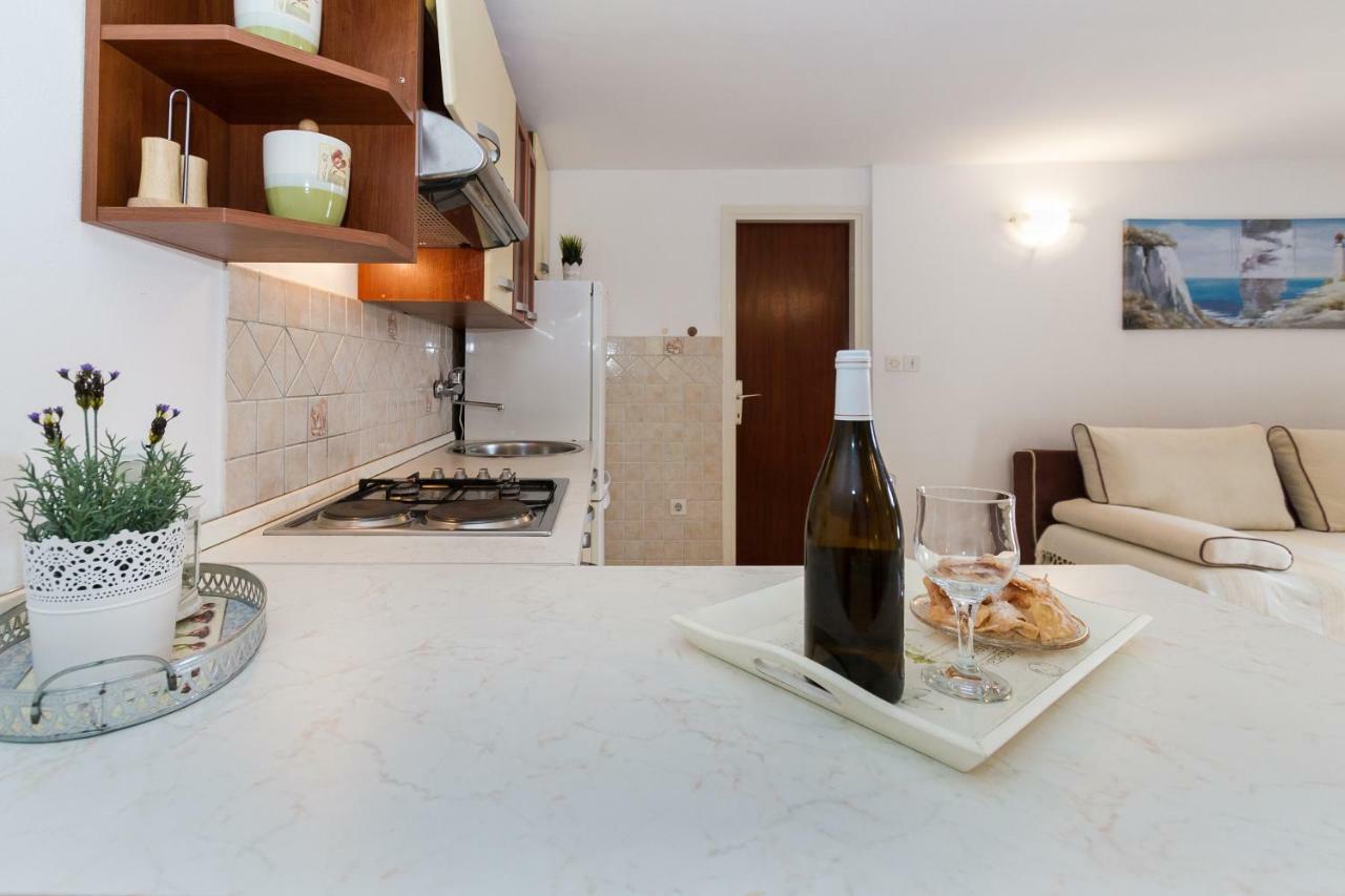 Beach Apartment M & B Poljana  Esterno foto